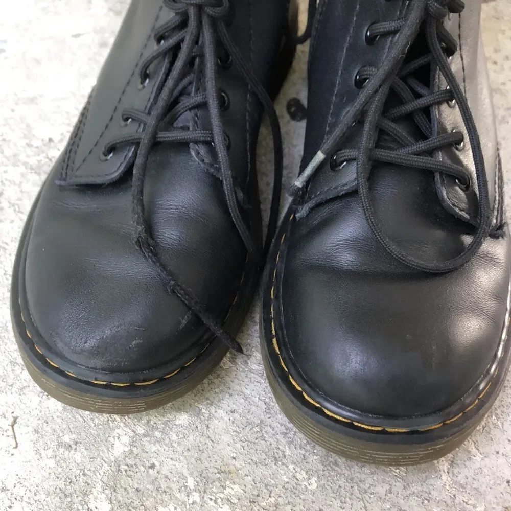 Dr  Martens  combat boots